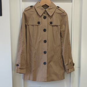 BANANA REPUBLIC Tan Trench Coat with Black Buttons and Buckle Back Size XS P